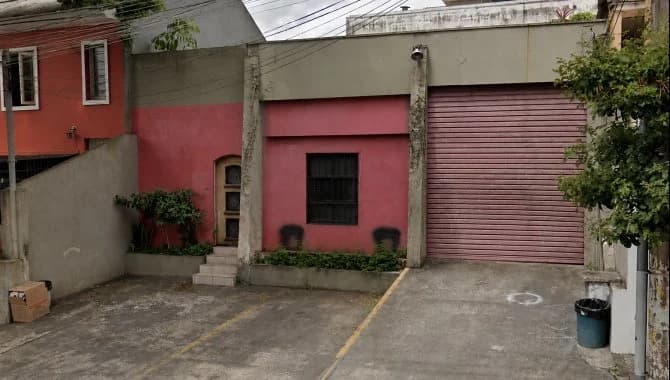 Terreno em Caxingui, São Paulo-SP